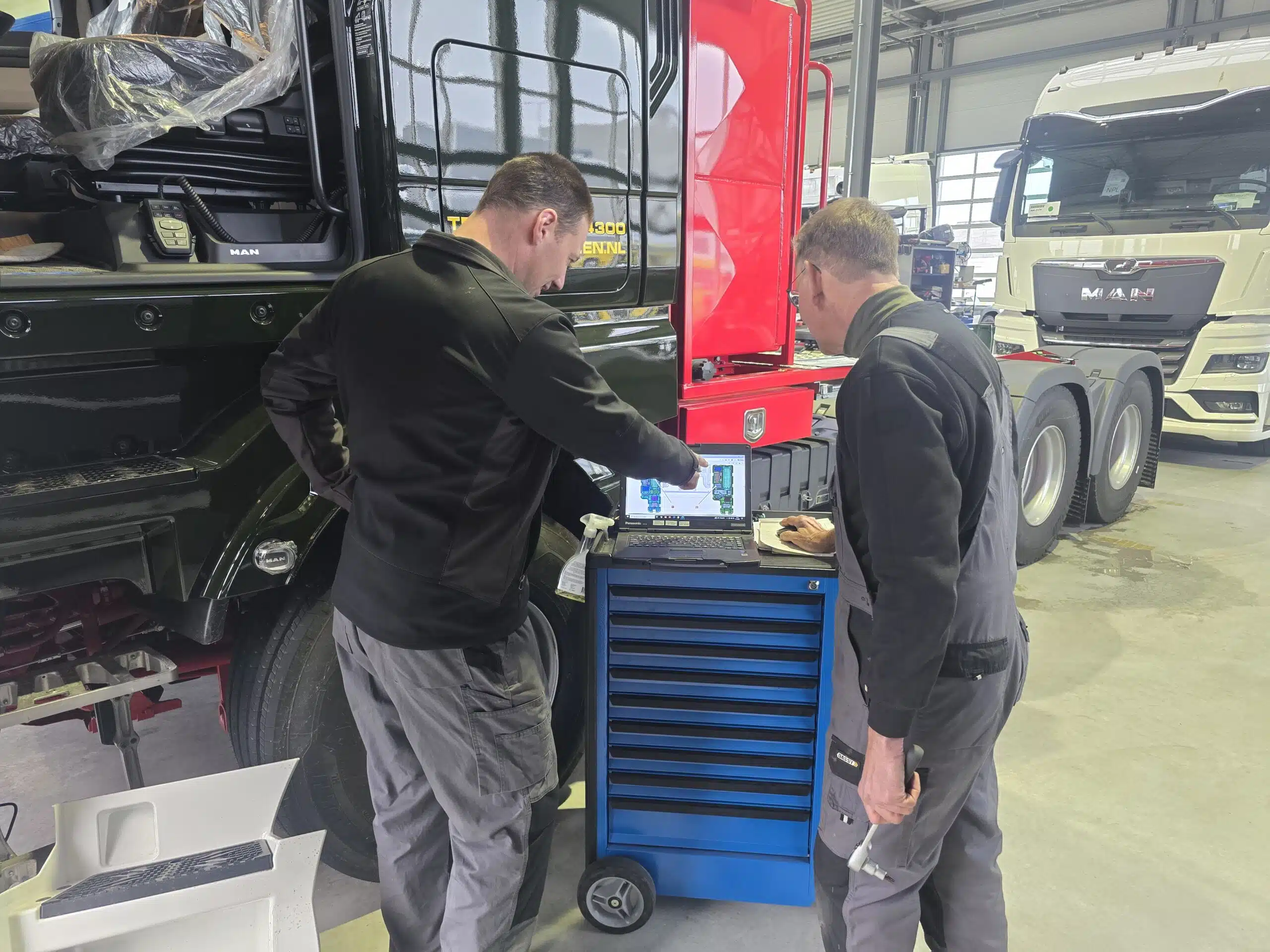 meewerkend leidingevende nieuwbouw wierda bedrijfswagens