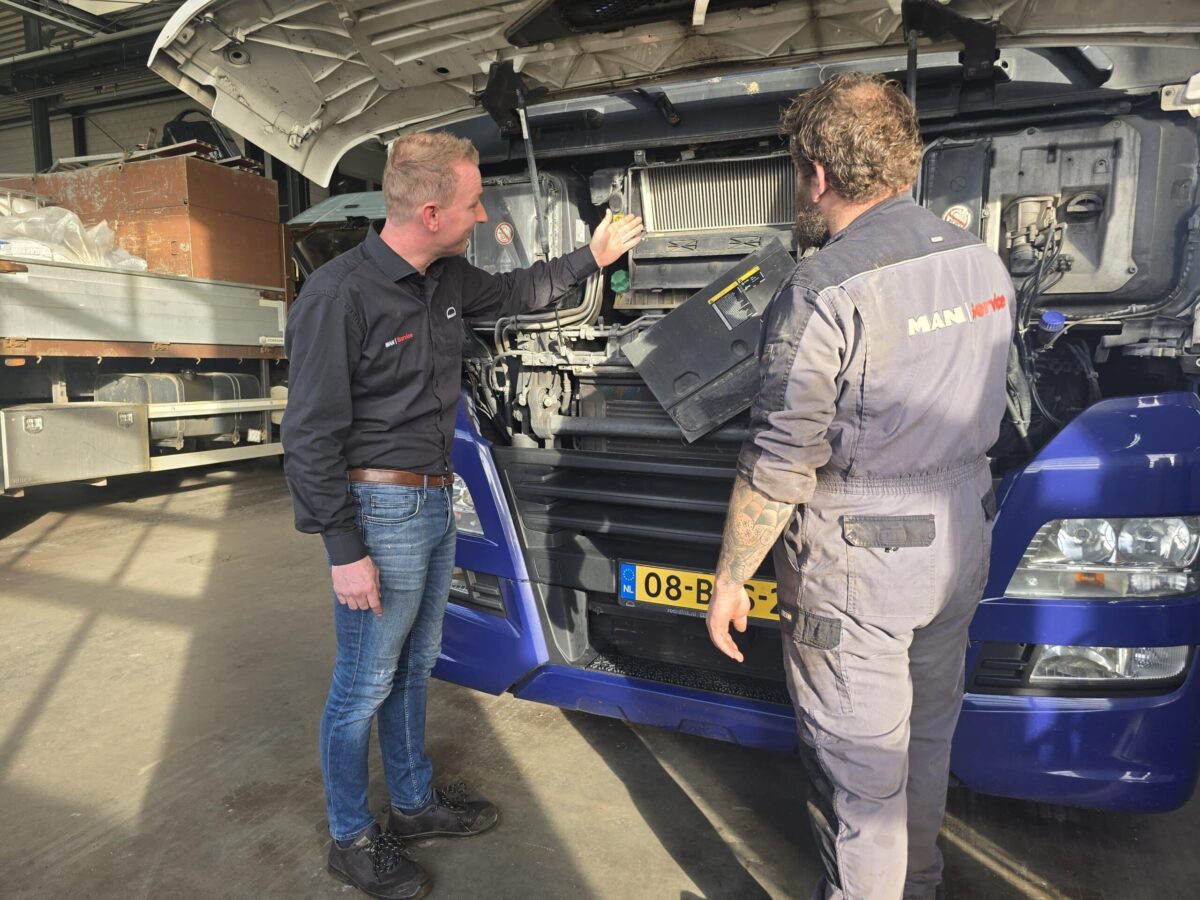 Werkplaatschef Drachten Wierda Bedrijfswagens-1